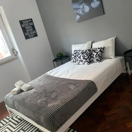 Rooms, Location For Tourists Hostel Lizbona